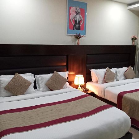 Vivah Residency Hotell New Delhi Exteriör bild
