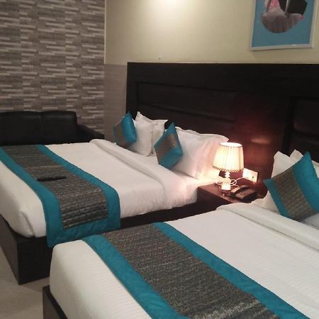 Vivah Residency Hotell New Delhi Exteriör bild
