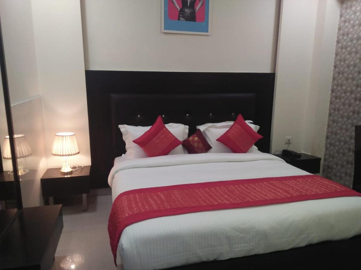 Vivah Residency Hotell New Delhi Exteriör bild