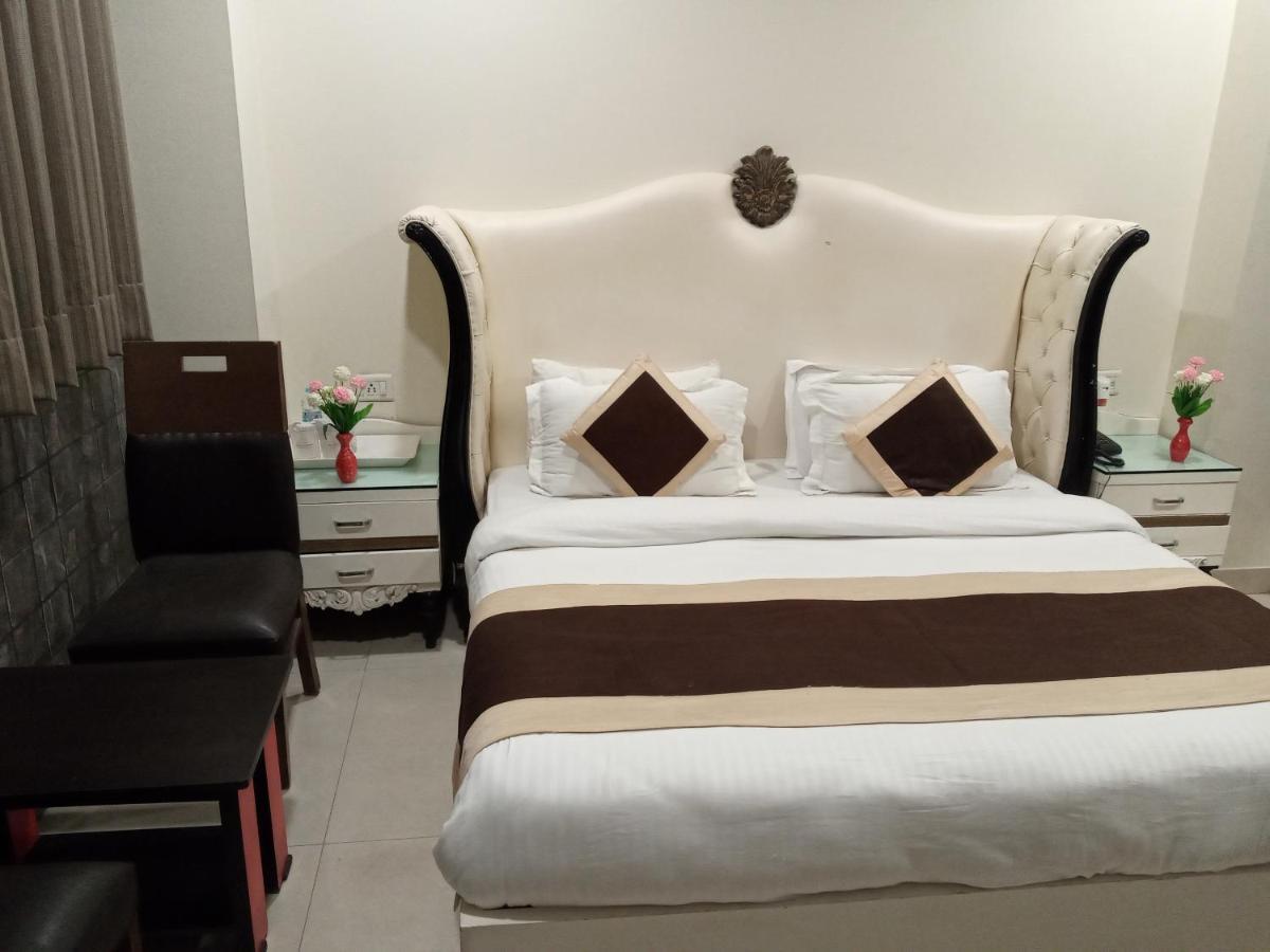 Vivah Residency Hotell New Delhi Exteriör bild
